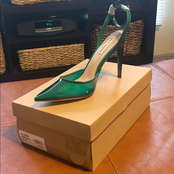 Steve Madden Alessi Green Heel 